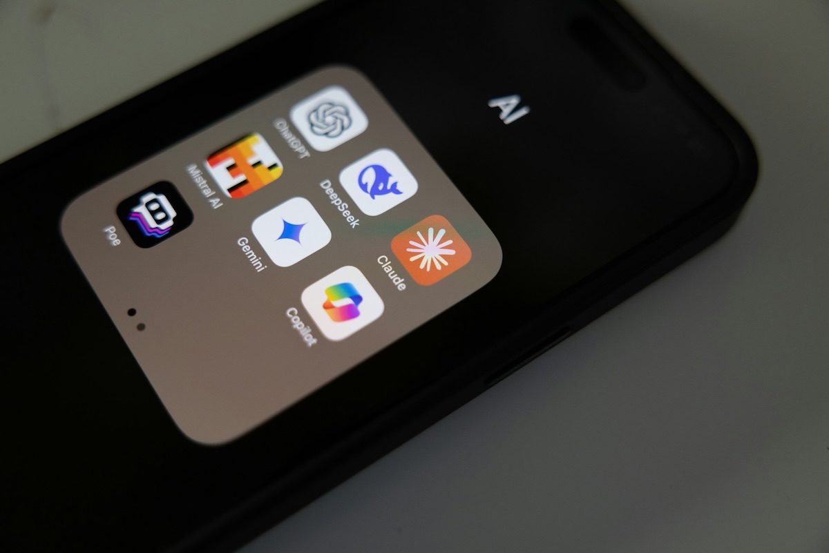 ChatGPT, Copilot, Gemini i Perplexity w obliczu fałszywej choroby: powrót do doświadczenia ujawniającego ograniczenia AI